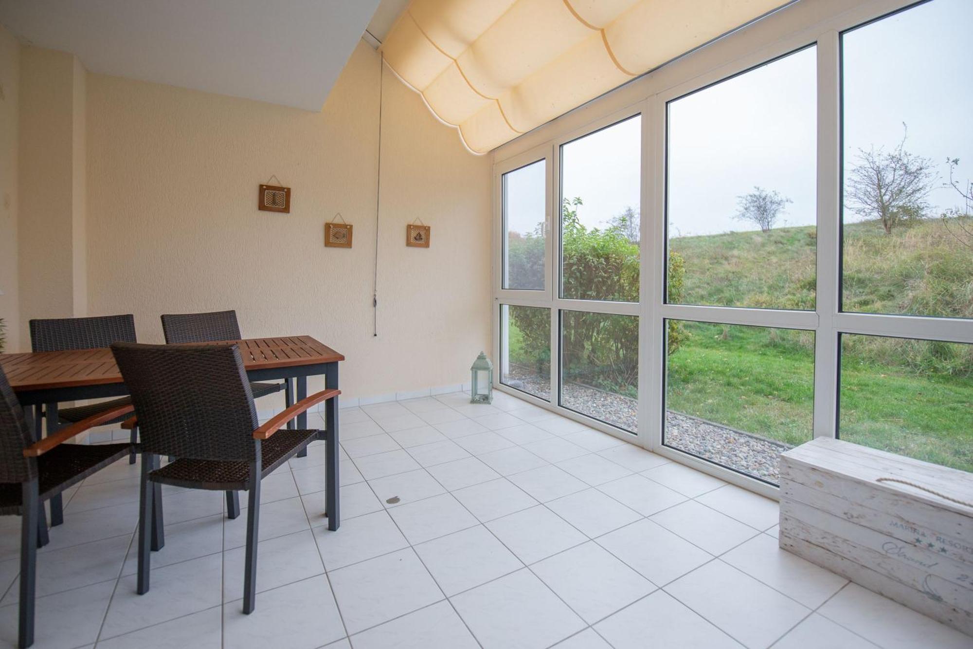 Ferienwohnung Sanddorn - Strandhaus Lobbe Exterior photo